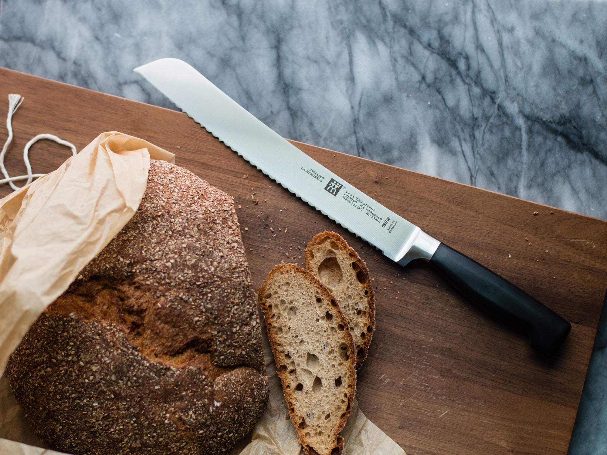 Zwilling Four Star coltello pane 22,9 cm forgiato