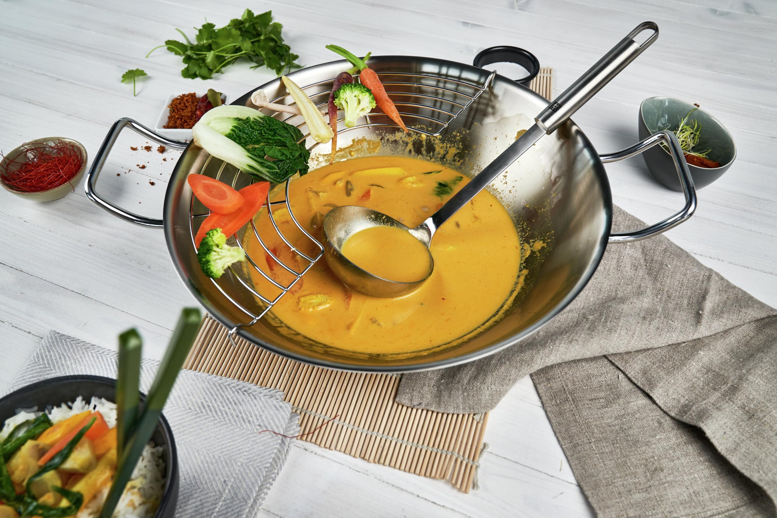 Zwilling Plus wok acciaio inox 32 cm con coperchio