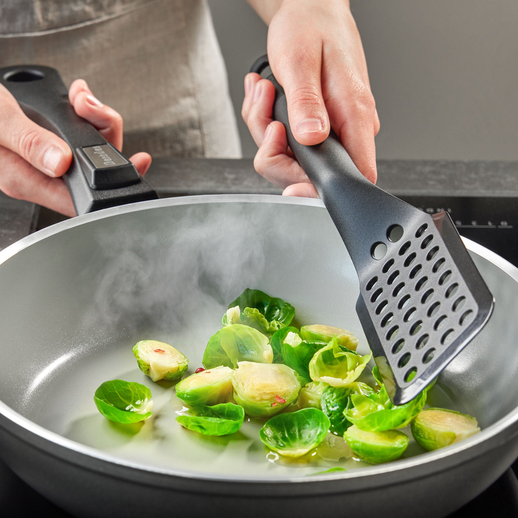 Berndes Spatola da Cucina Plastica Nera Antiaderente