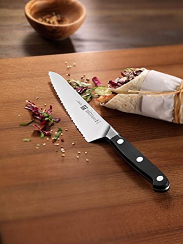 Zwilling Pro Coltello Cuoco Seghettato 14 cm