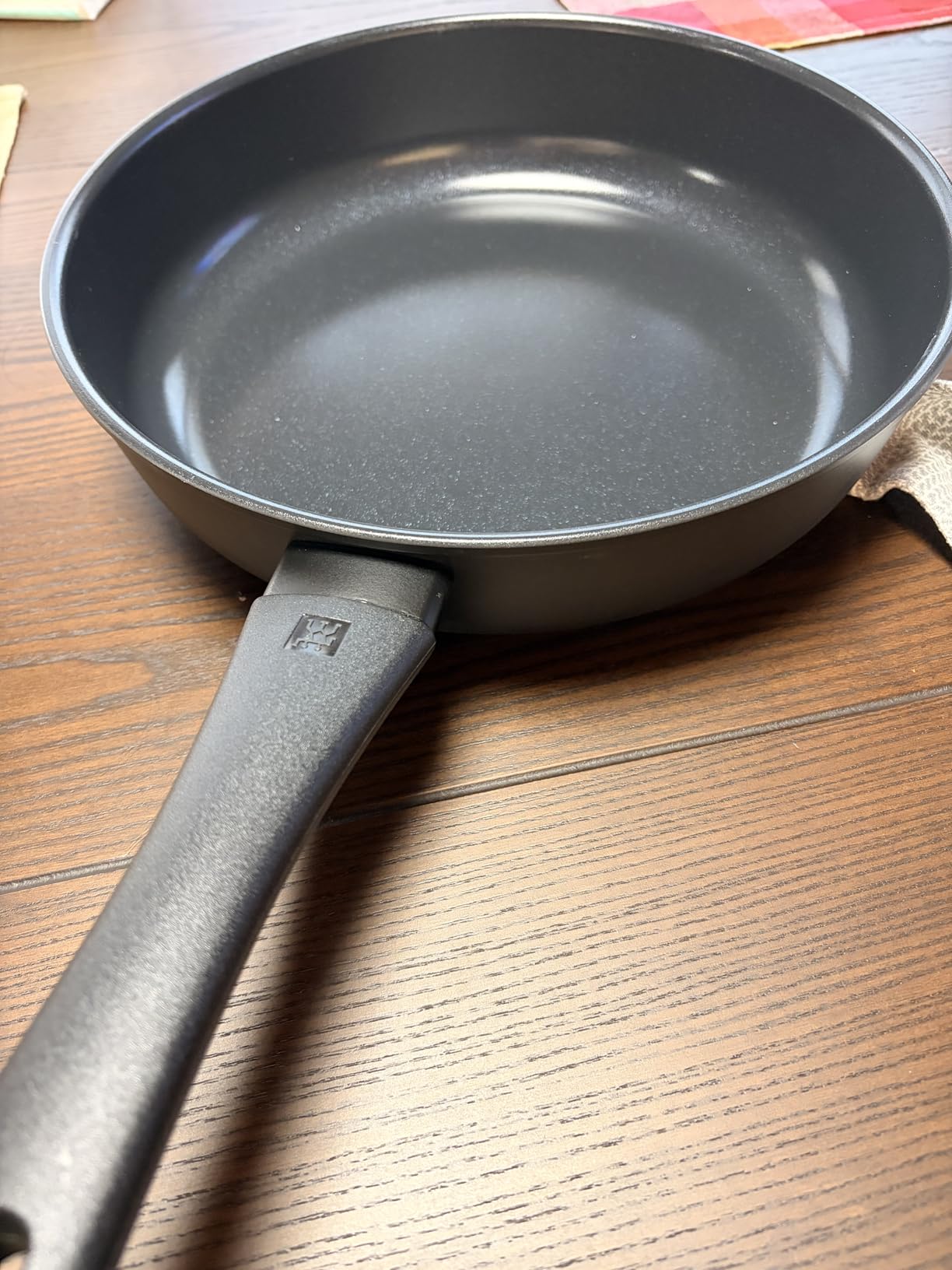 Zwilling Madura Plus padella 28 cm alluminio nero antiaderente